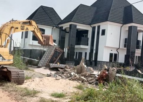 Delta Govt. Displaces 1,000 Residents In Demolition Operation