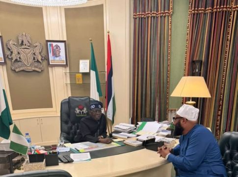 Governor's Fashion Choice Sparks Debate: Niger State Governor Wears Crocs Slippers to Aso Rock