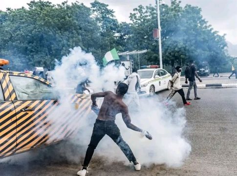 Hoodlum Attack Peaceful Protesters In Lagos, Defying President Tinubu's Call For Calm.