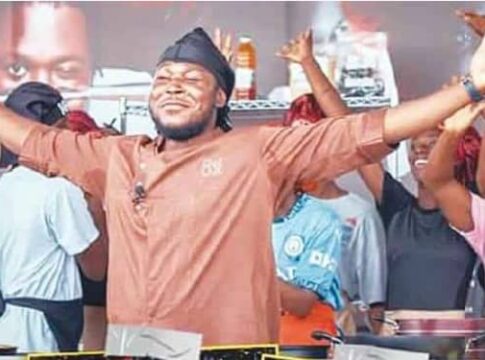 Kaduna Chef Oxman Francis Breaks World Record, Cooks For 50 Hours Non-Stop