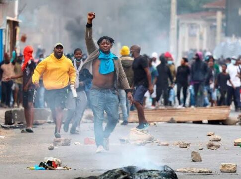 Violence Claims 21 Lives in Mozambique After Controversial Election Ruling