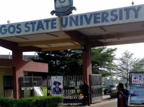 Lagos Gov. Gives LASU Best Graduating Student N10.m