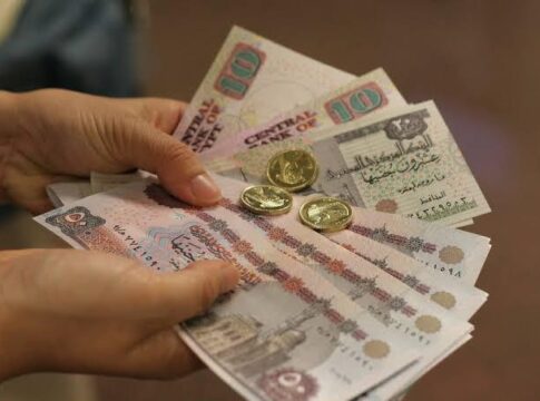 Egypt Raises Minimum Wage for Public Workers as Inflation Bites